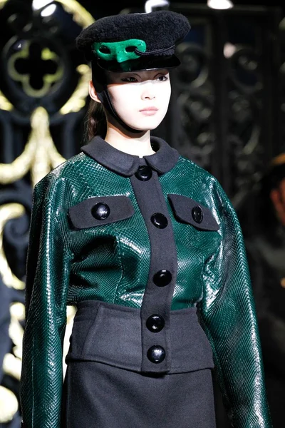 Look 128